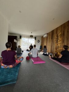 Les participants de l'atelier de yoga et voyage sonore