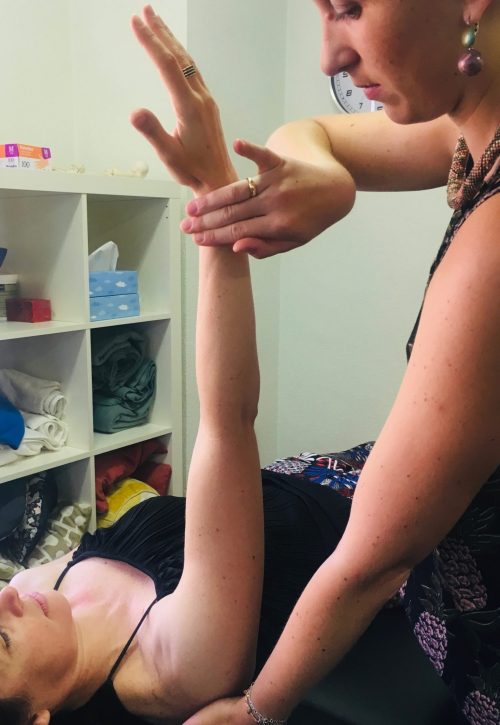 Test musculaire du foie selon le touch for health